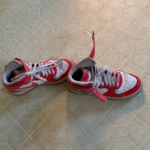 Nike air hot pink sneakers. Size 7Y